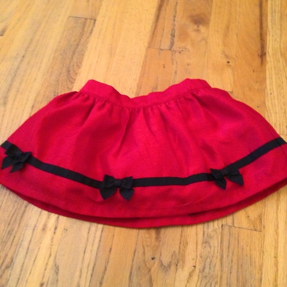 Gymboree Other - Girls skirt size 2T